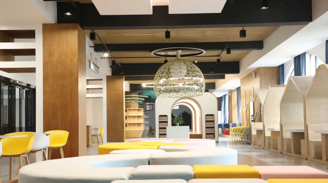 校園景色非常美.jpg 校園景色非常美.jpg