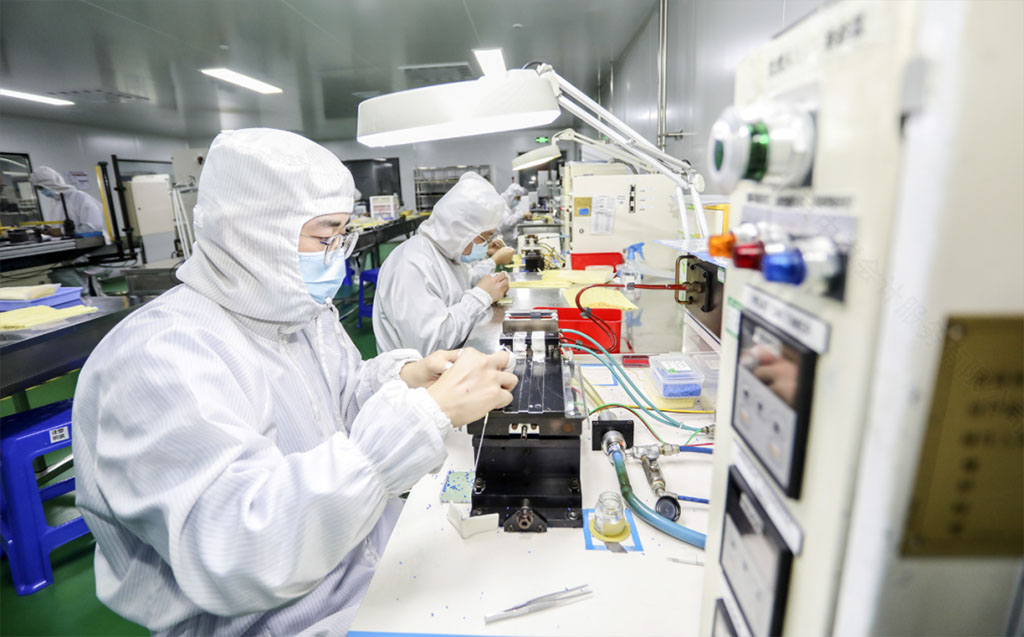 醫(yī)療器械管理方面的專業(yè)人員.jpg 醫(yī)療器械管理方面的專業(yè)人員.jpg