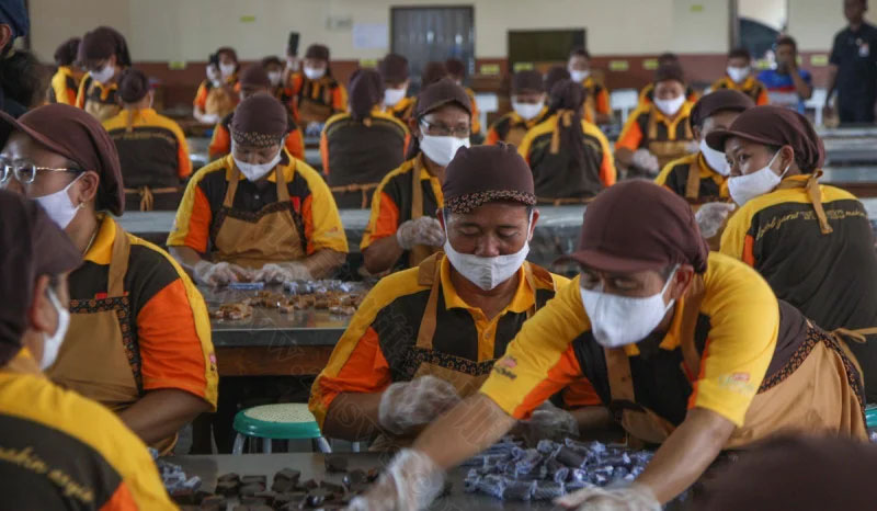 資本密集行業(yè)和手工制品業(yè).jpg 資本密集行業(yè)和手工制品業(yè).jpg