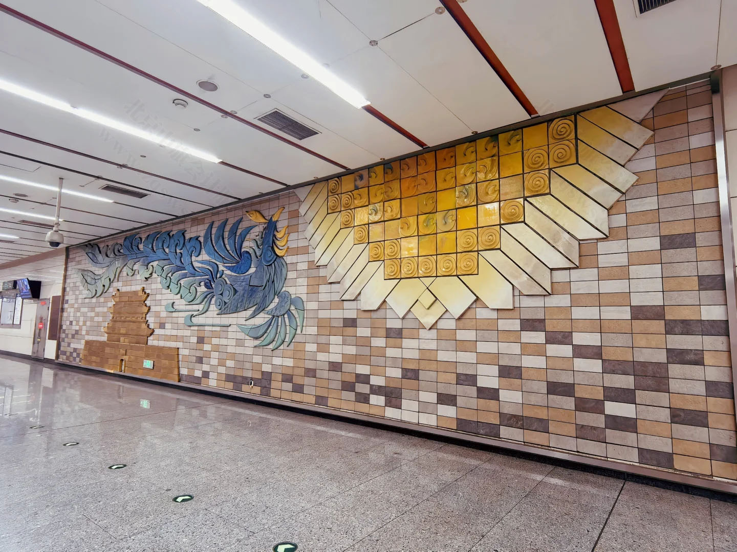 鳳舞朝陽.jpg 鳳舞朝陽.jpg