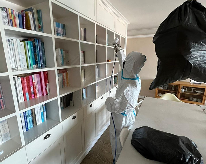 正在給暑假消毒.jpg 正在給暑假消毒.jpg