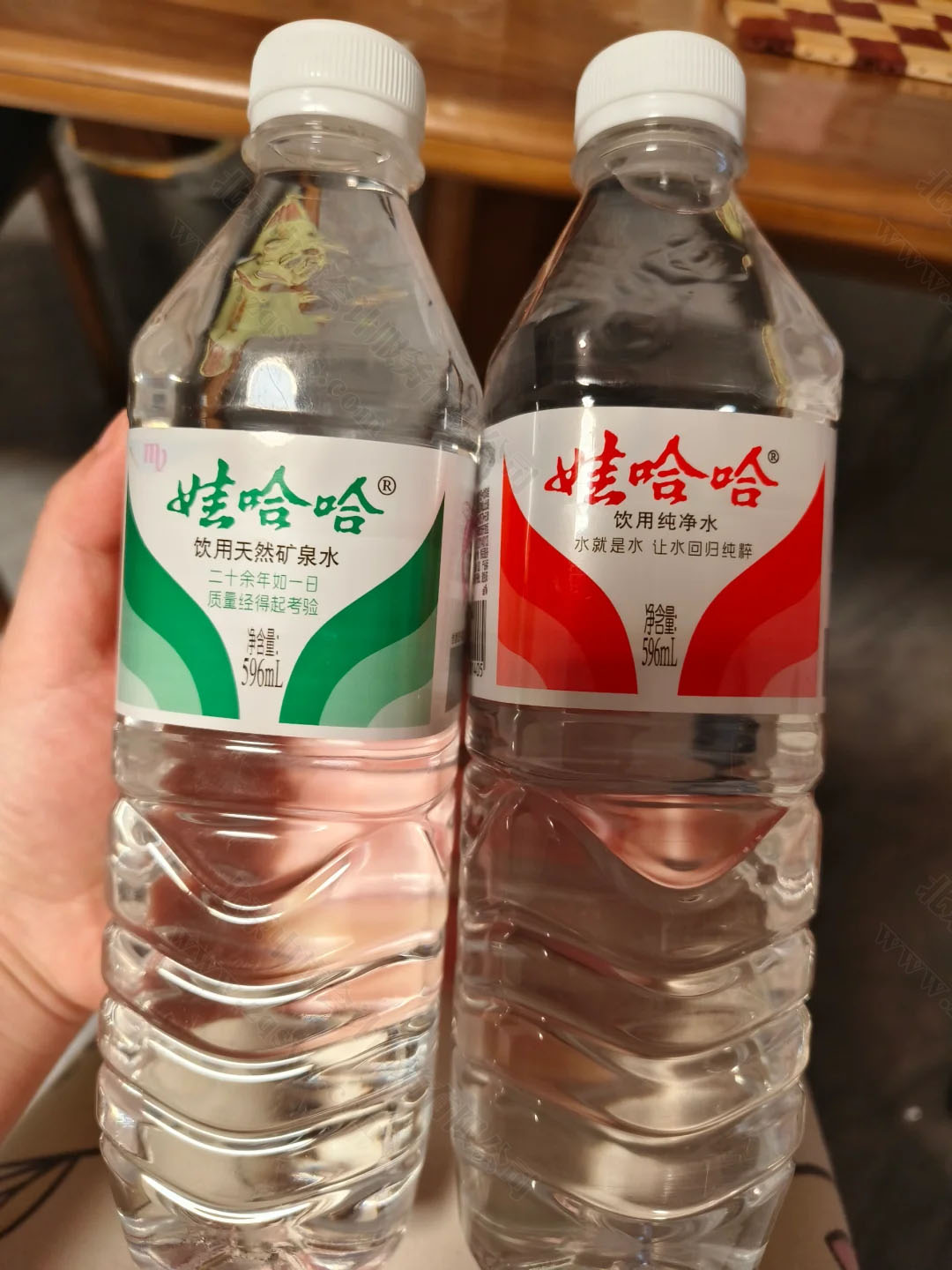 經(jīng)常喝的哇哈哈天然礦泉水.jpg 經(jīng)常喝的哇哈哈天然礦泉水.jpg