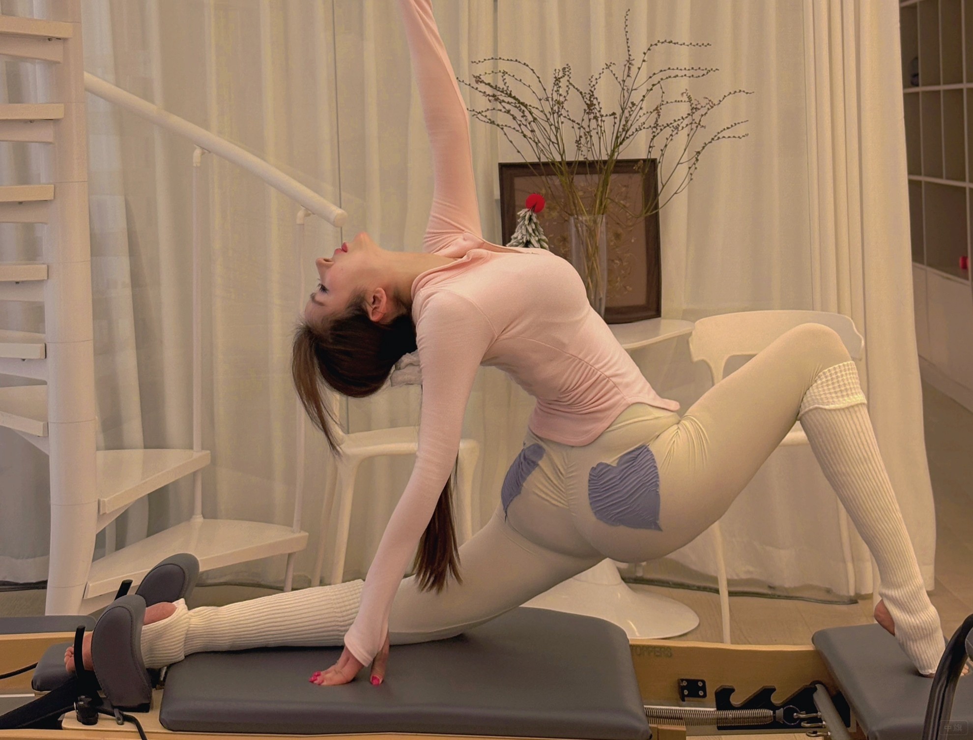 林曼正在教學(xué).jpg 林曼正在教學(xué).jpg