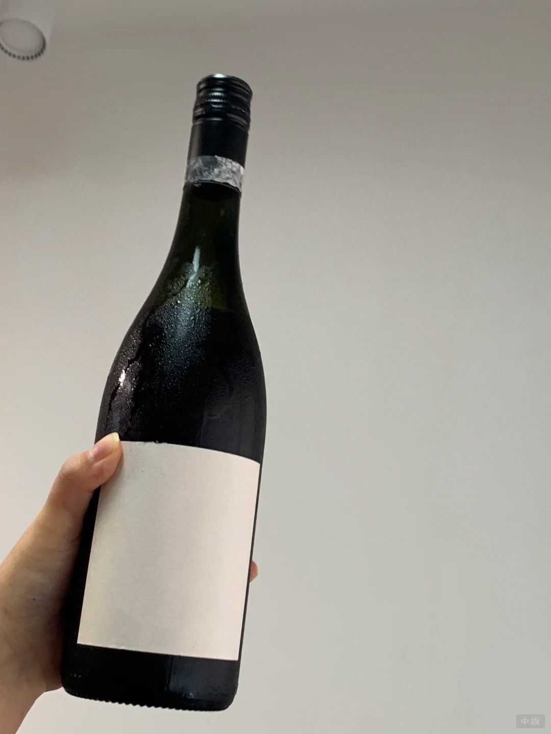 無(wú)標(biāo)簽紅酒 無(wú)標(biāo)簽紅酒