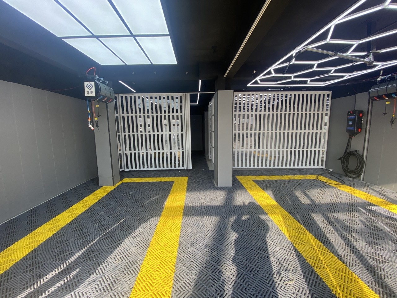 洗車店內(nèi)部設(shè)備 洗車店內(nèi)部設(shè)備