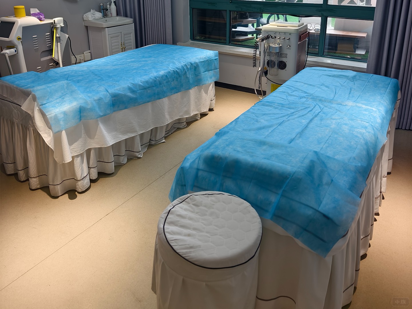 醫(yī)療美容機(jī)構(gòu)美容床