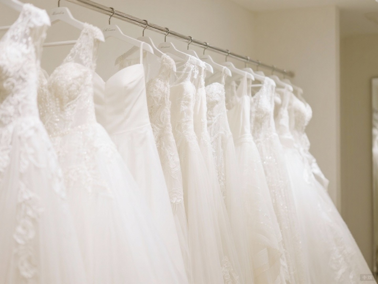 各式各樣的婚紗 各式各樣的婚紗