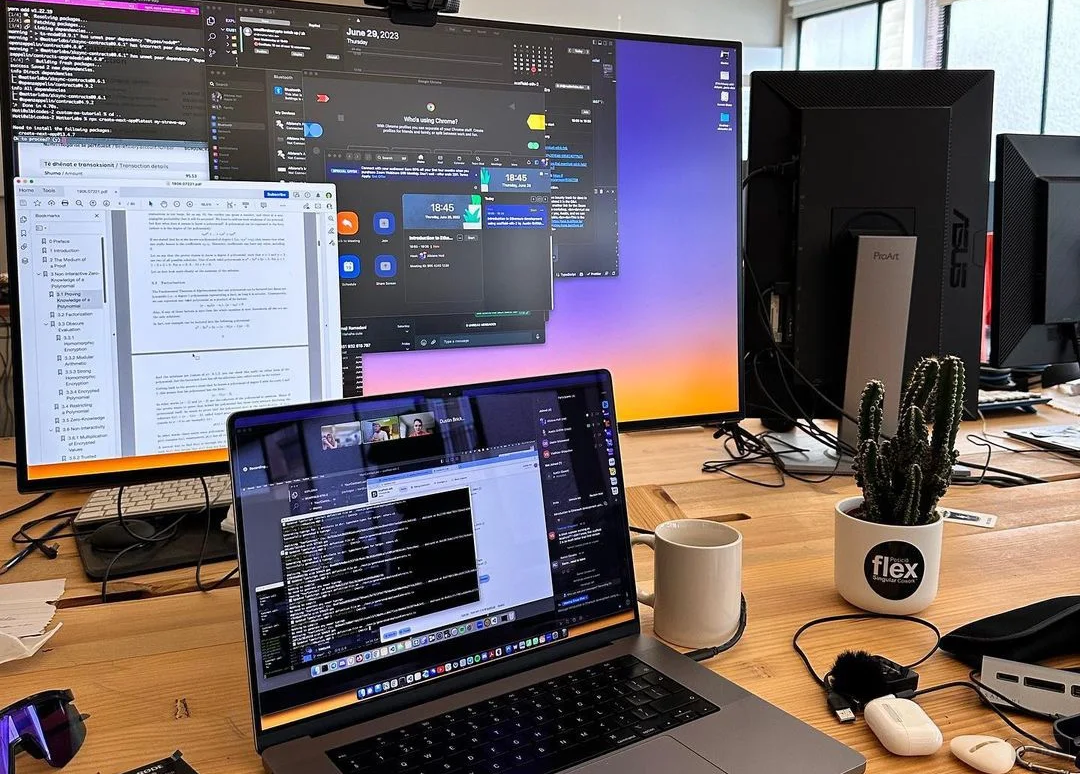 當(dāng)IT真的很費錢啊，這些設(shè)備都要花錢買